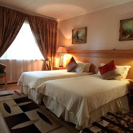 Shamrock Arms Guest alojamiento Waterval Boven Exterior foto
