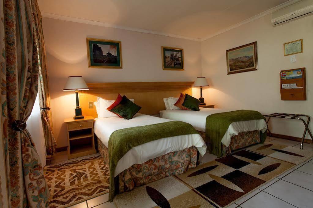 Shamrock Arms Guest alojamiento Waterval Boven Exterior foto